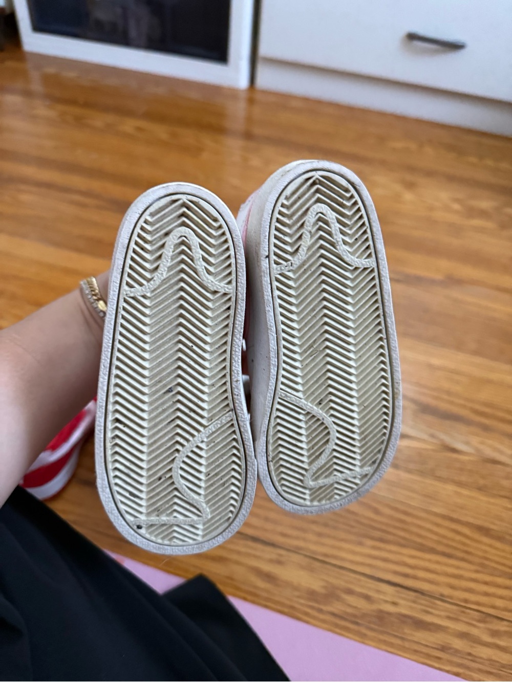 Nike Kids White Sneakers with Pink Swoosh - Picture 2 of 3